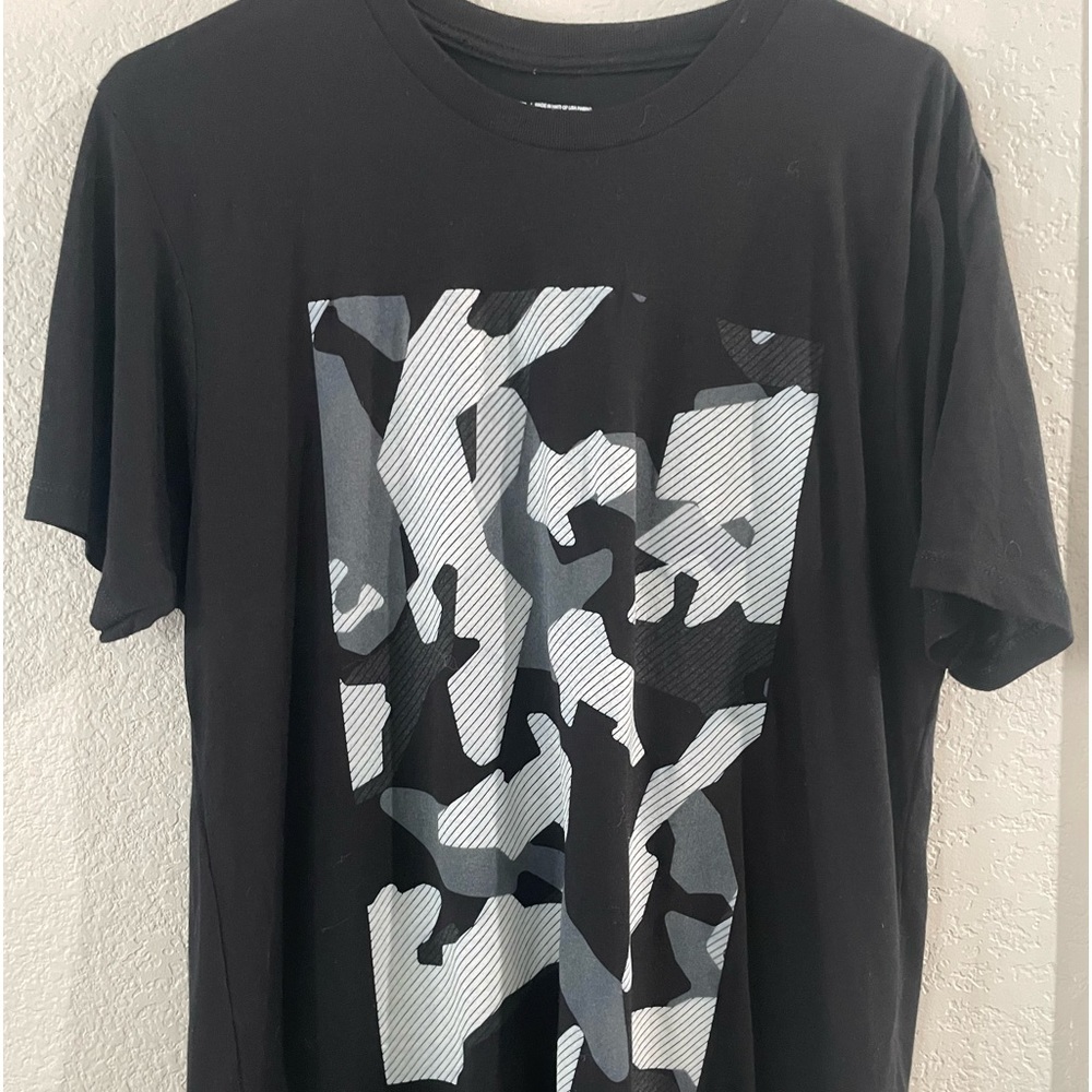 Zella large Mens t-shirt.
